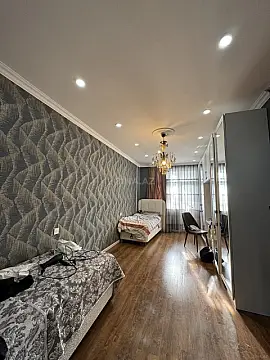 Satılır 3 otaqlı mənzil 170 m²
