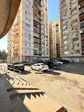 Satılır 2 otaqlı mənzil 62 m² — Bakı, 8-ci mikrorayon 2 otaq 62.00 m²