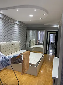 Satılır 3 otaqlı mənzil 136 m²