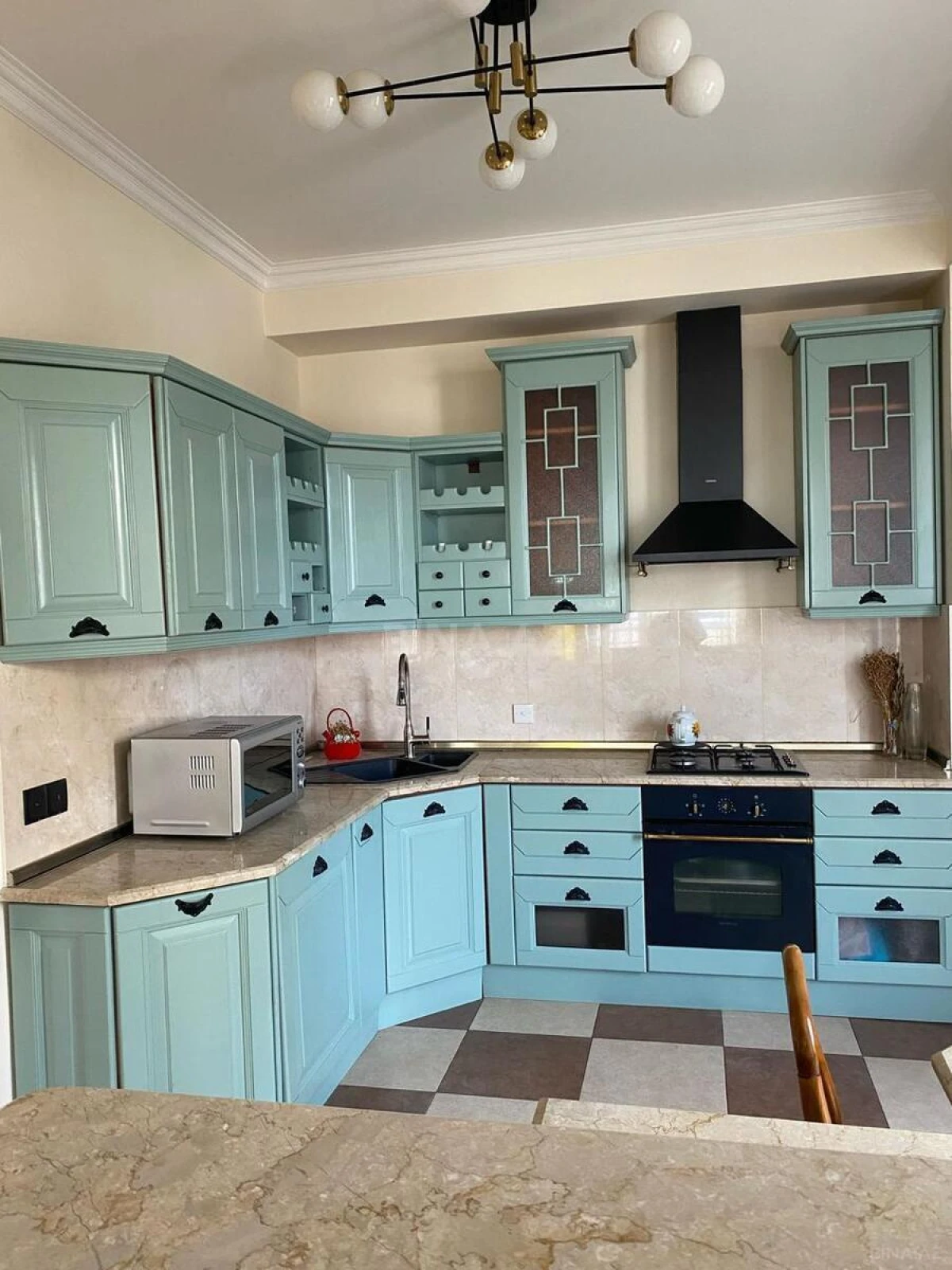 Satılır 3 otaqlı mənzil 126 m²