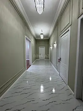 Satılır 4 otaqlı həyət evi 240 m²