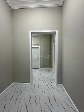 Satılır 4 otaqlı həyət evi 240 m²