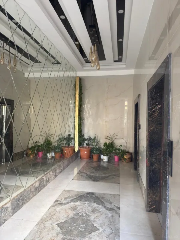 Satılır 3 otaqlı mənzil 128 m²