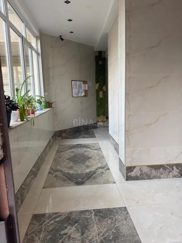 Satılır 3 otaqlı mənzil 128 m²