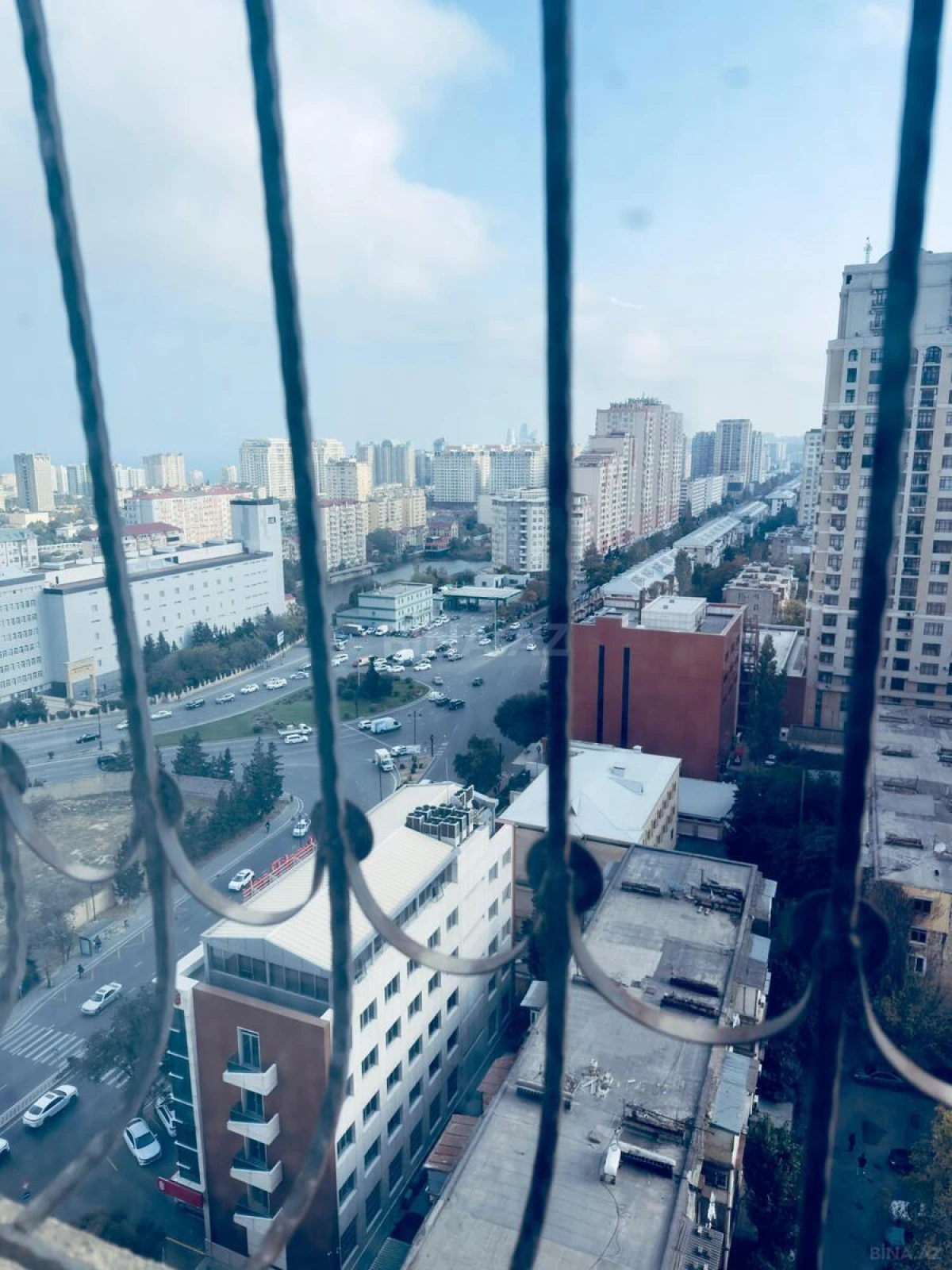 Satılır 3 otaqlı mənzil 128 m²