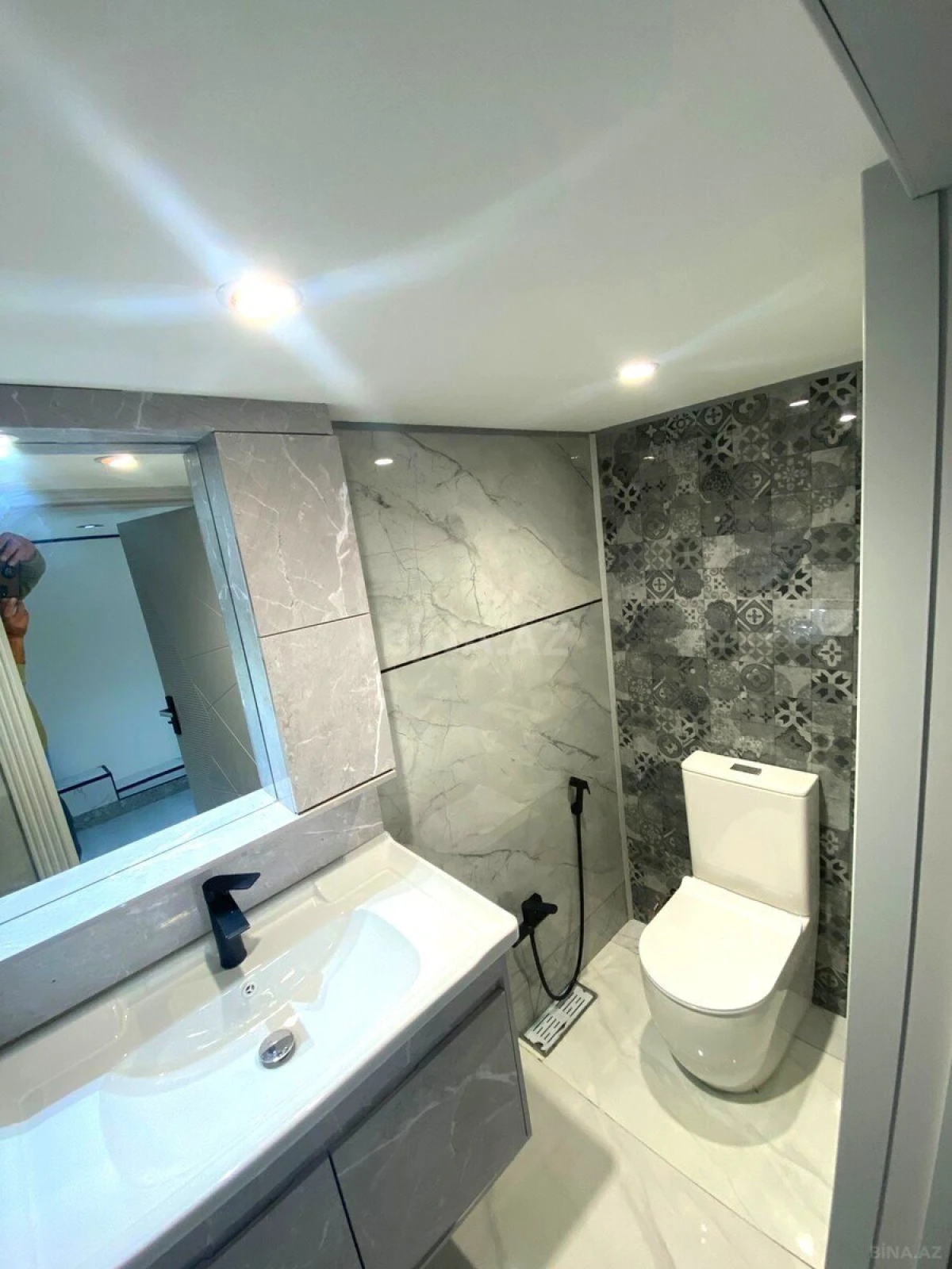 Satılır obyekt 100 m²