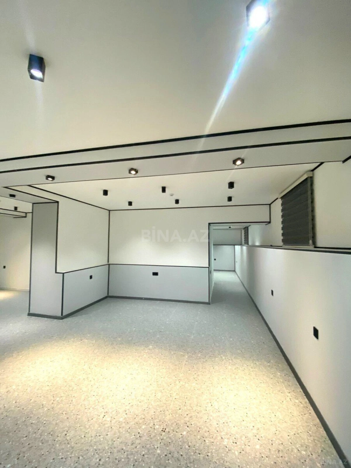 Satılır obyekt 100 m²