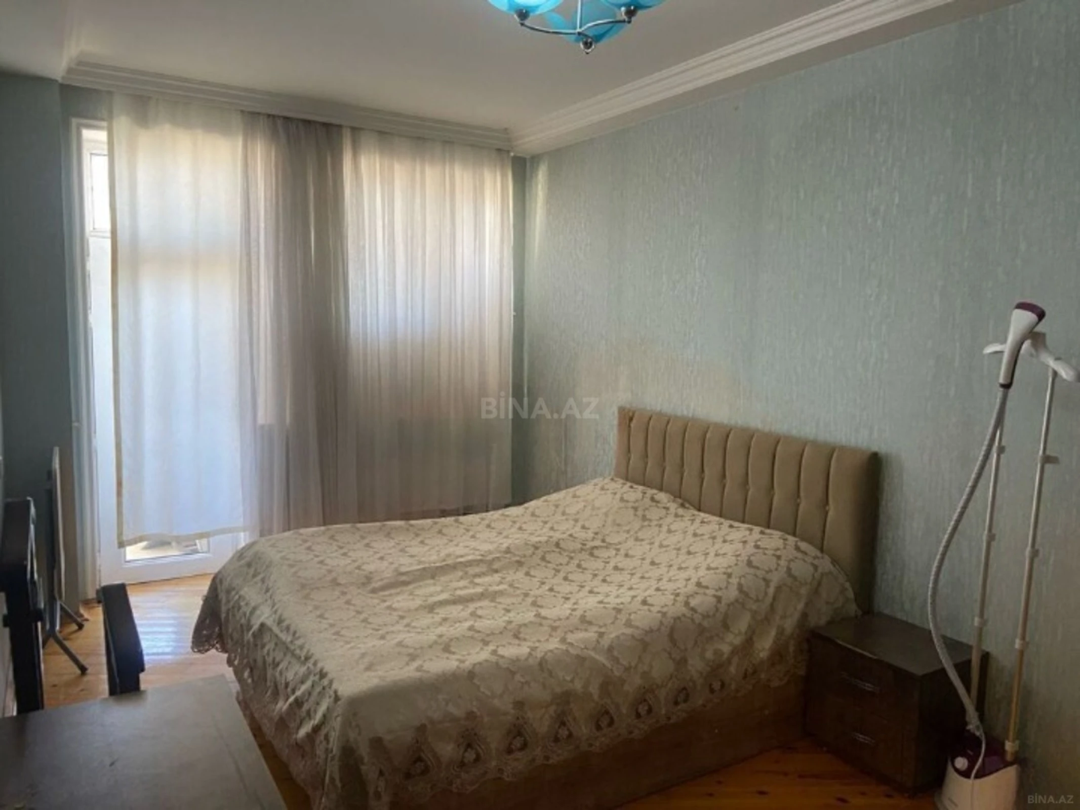 Kirayə verilir 2 otaqlı mənzil 90 m²