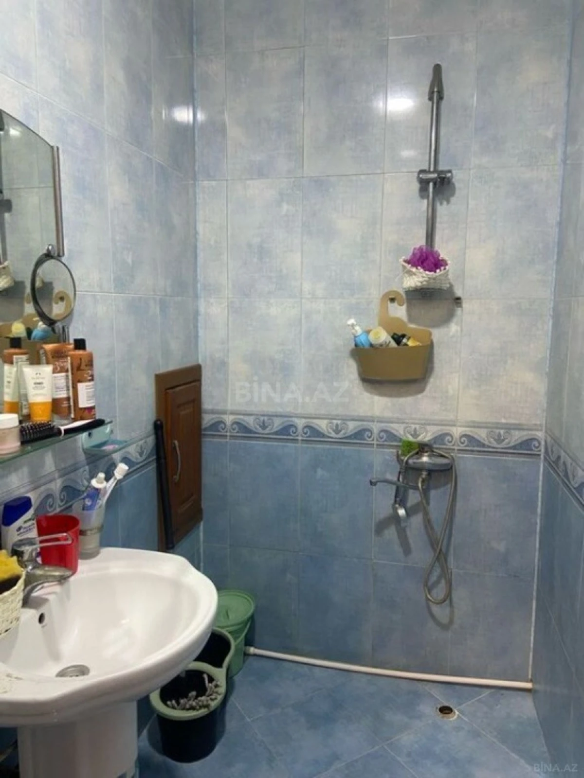 Kirayə verilir 2 otaqlı mənzil 90 m²
