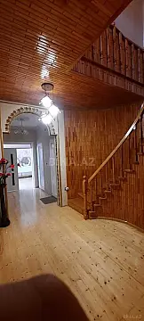 Satılır 4 otaqlı həyət evi 200 m²