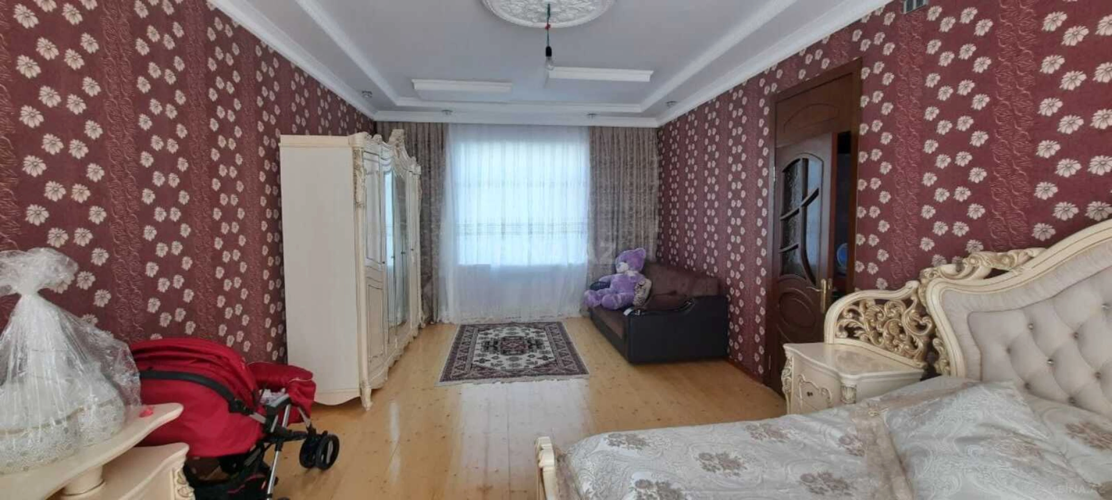 Satılır 4 otaqlı həyət evi 200 m²