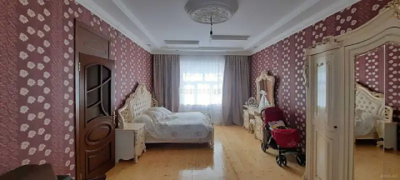 Satılır 4 otaqlı həyət evi 200 m²