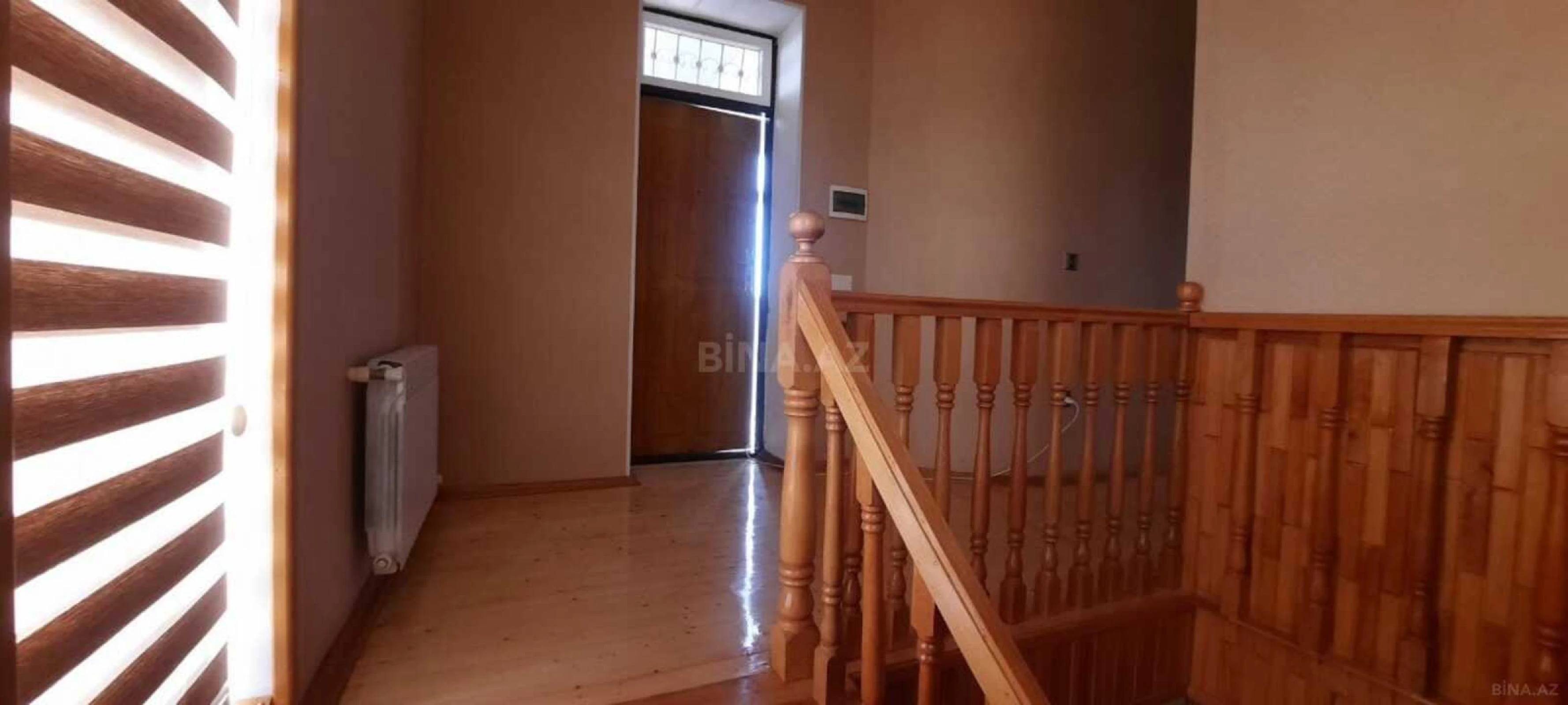 Satılır 6 otaqlı həyət evi 180 m²