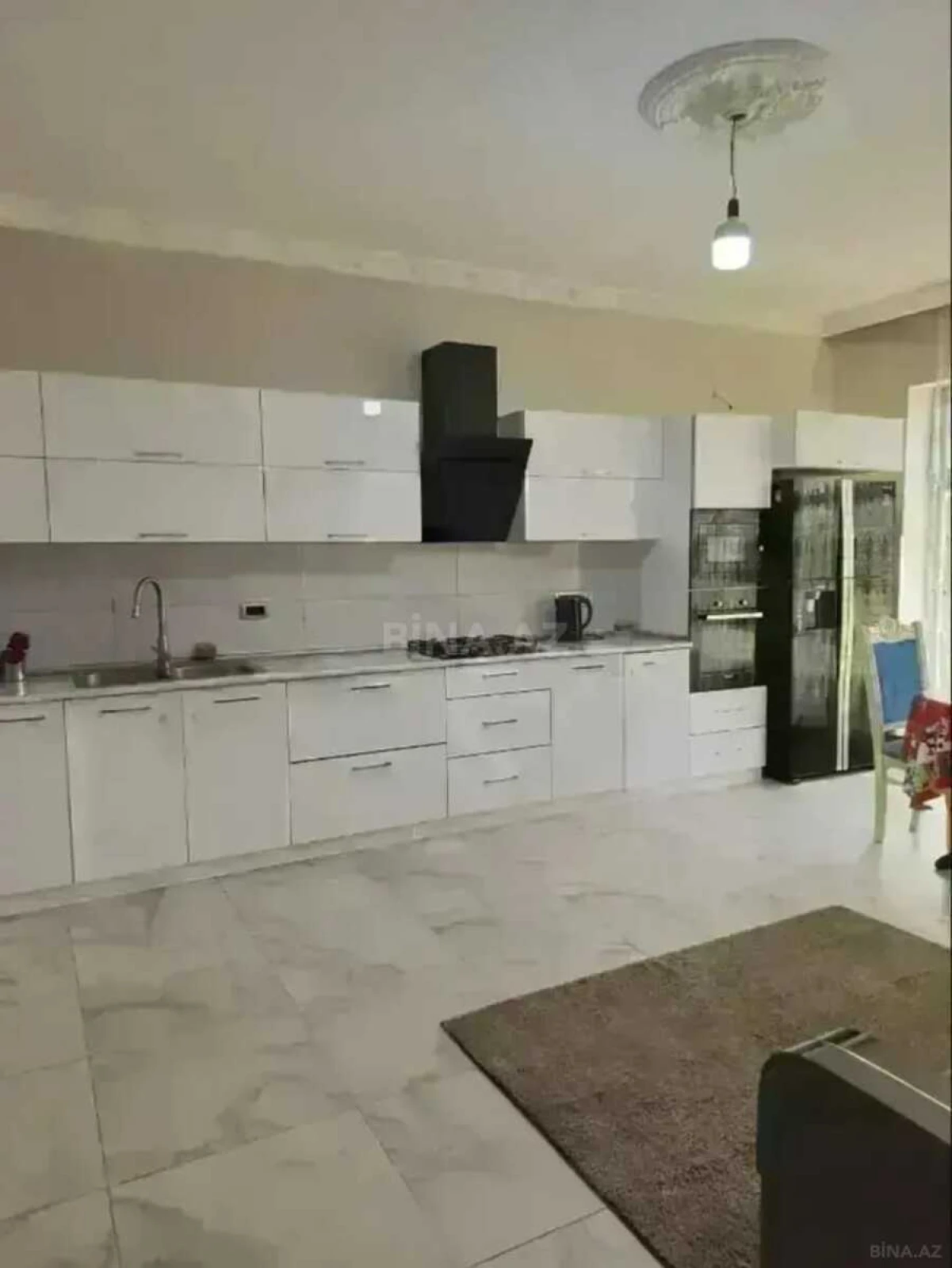 Satılır 6 otaqlı həyət evi 180 m²