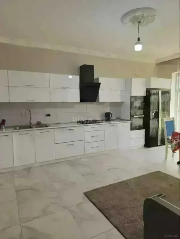 Satılır 6 otaqlı həyət evi 180 m²
