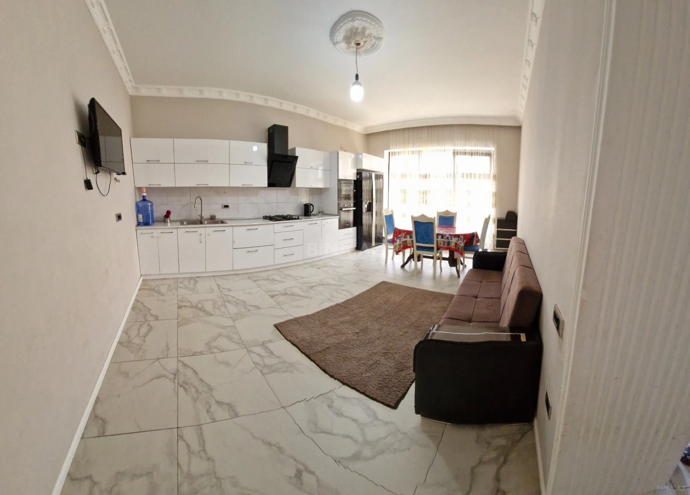 Satılır 6 otaqlı həyət evi 180 m²