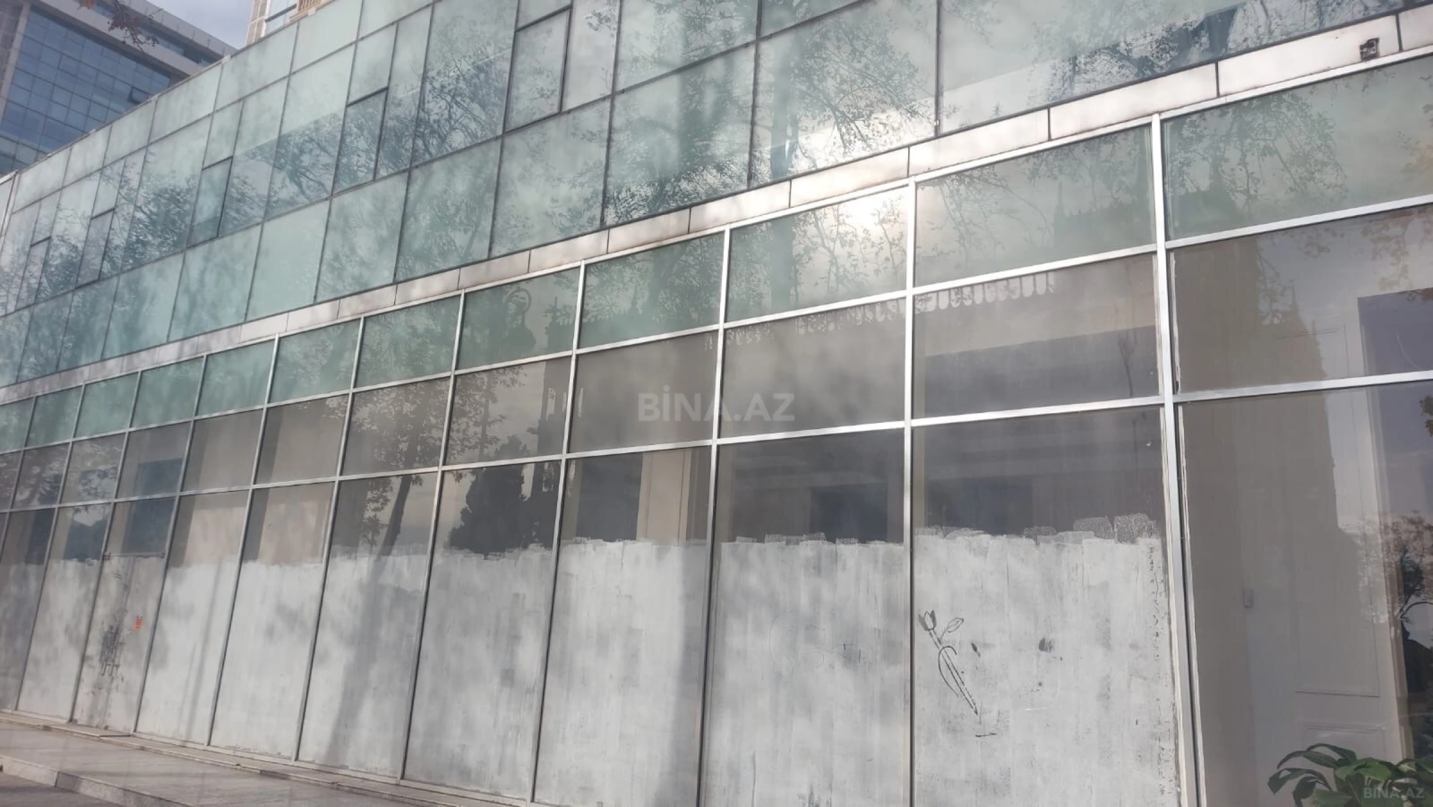 Kirayə verilir obyekt 430 m²