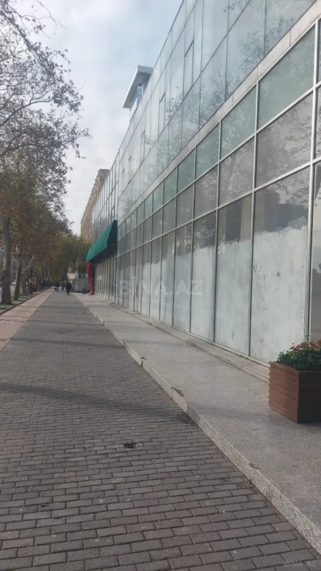 Kirayə verilir obyekt 430 m²