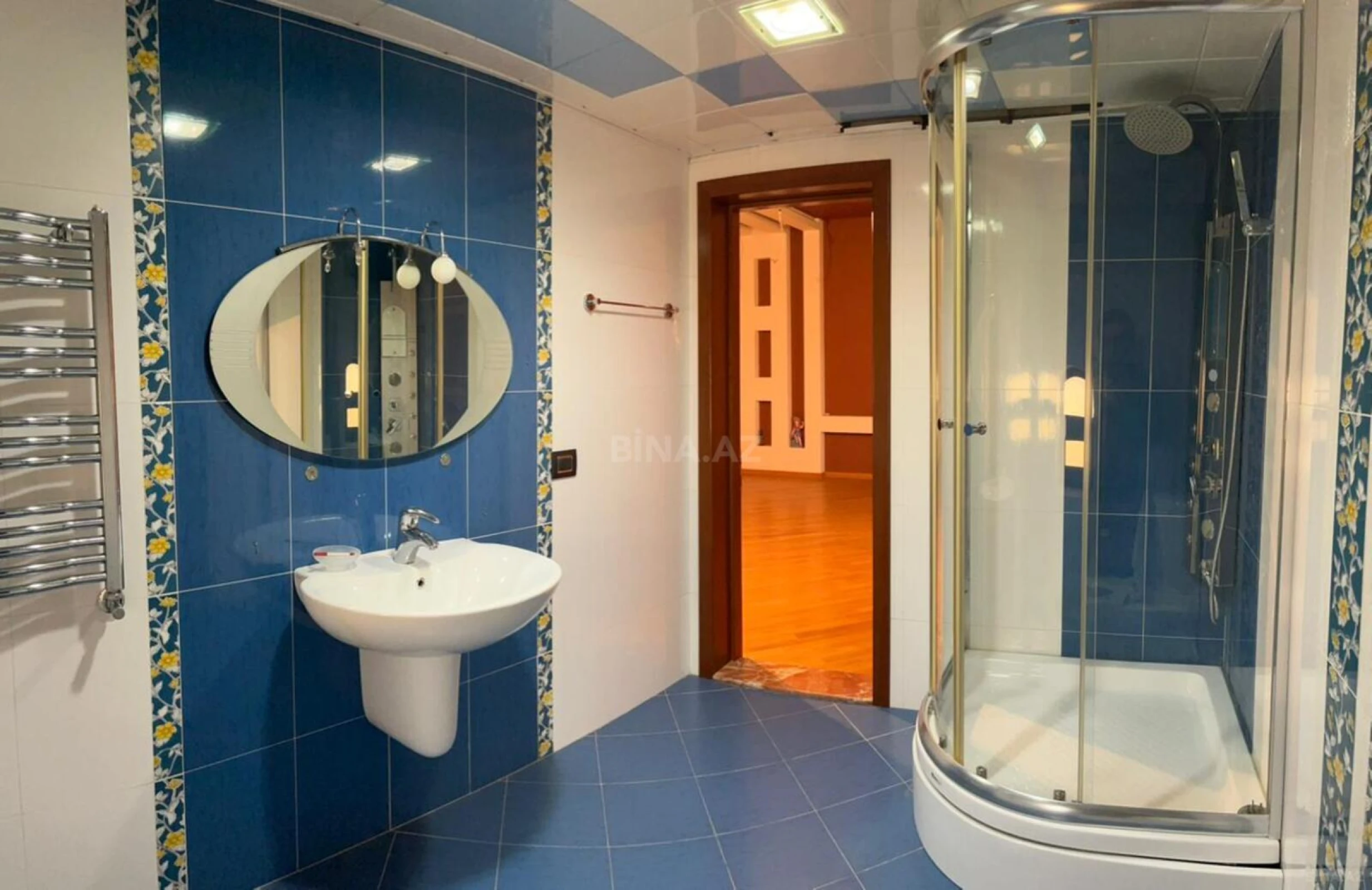 Kirayə verilir 7 otaqlı həyət evi 600 m²