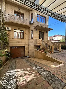 Kirayə verilir 7 otaqlı həyət evi 600 m²