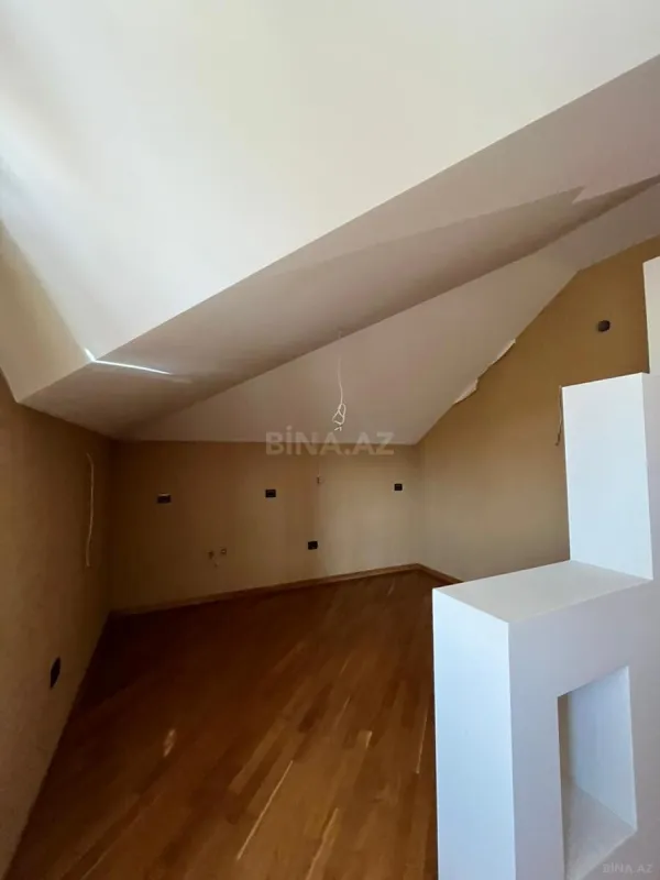 Kirayə verilir 7 otaqlı həyət evi 600 m²