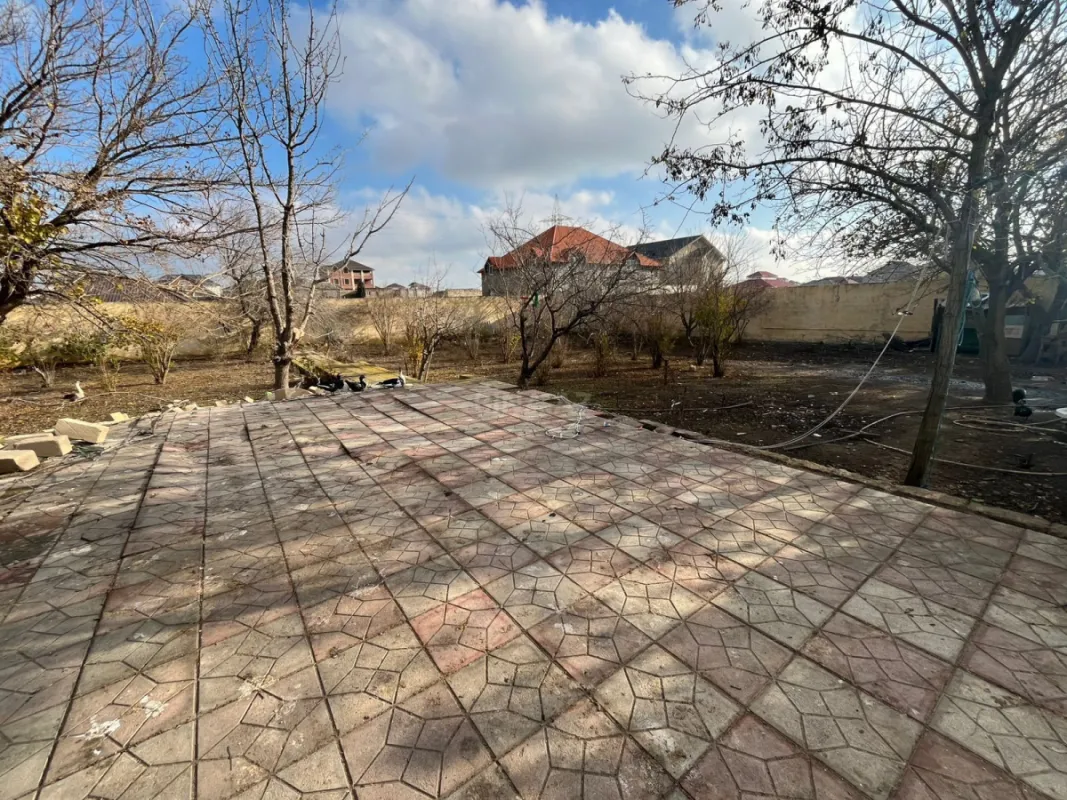 Satılır torpaq sahəsi 10 m²