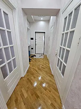 Satılır 2 otaqlı mənzil 72 m²
