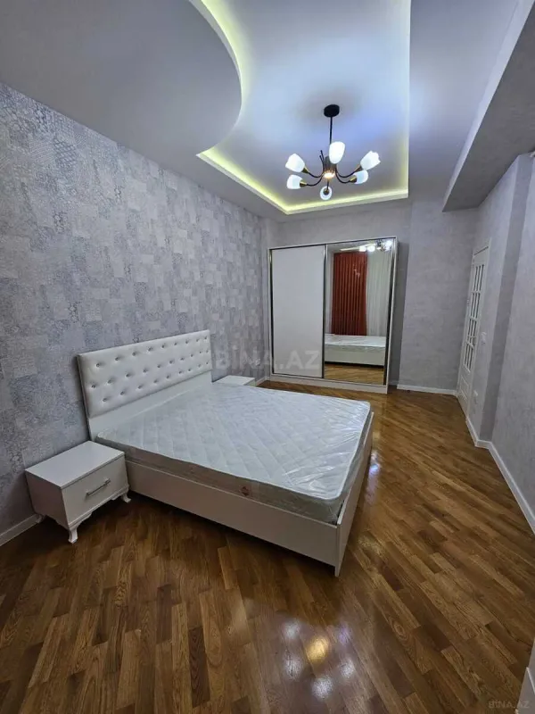 Satılır 2 otaqlı mənzil 72 m²