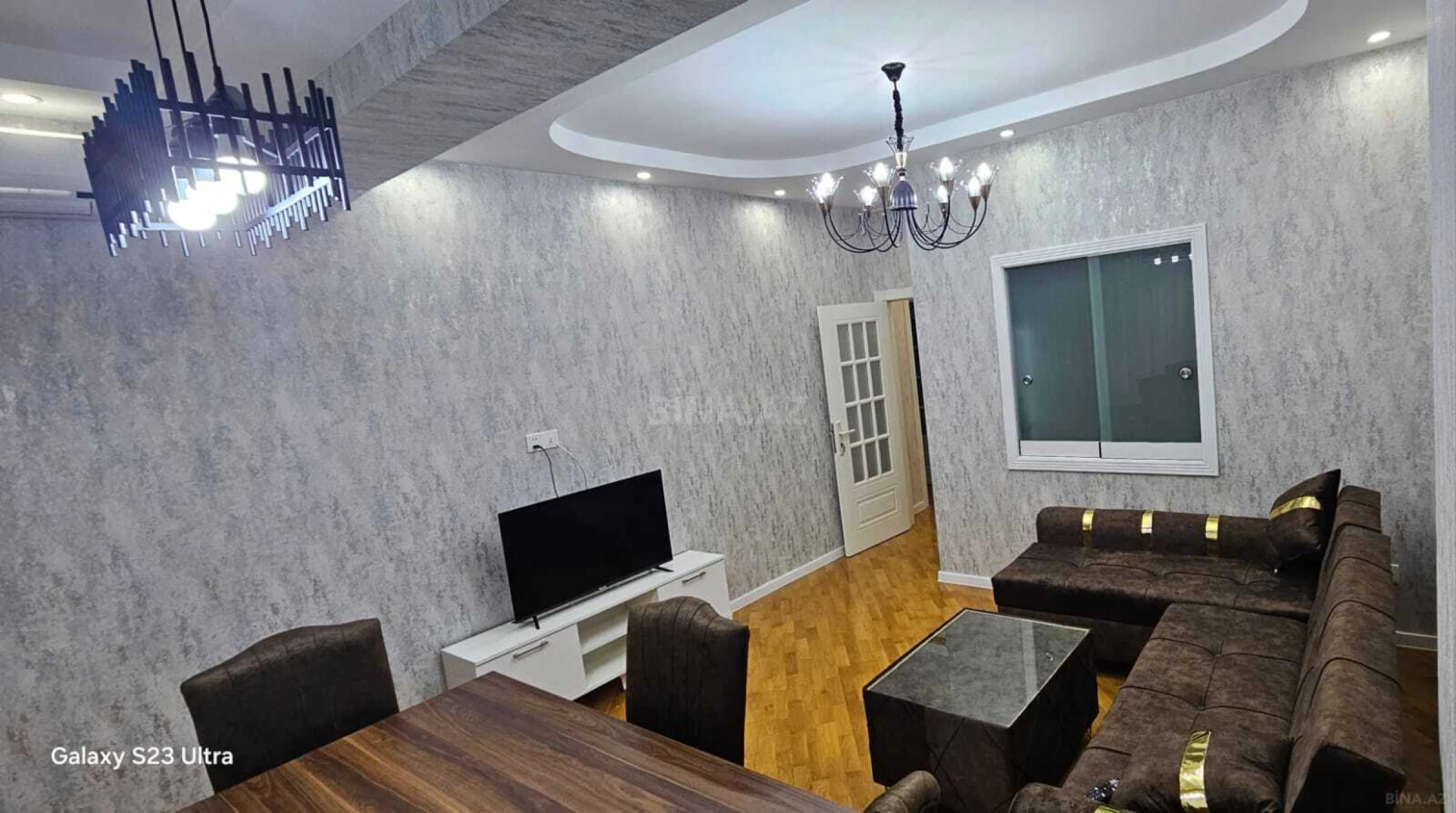 Satılır 2 otaqlı mənzil 72 m²