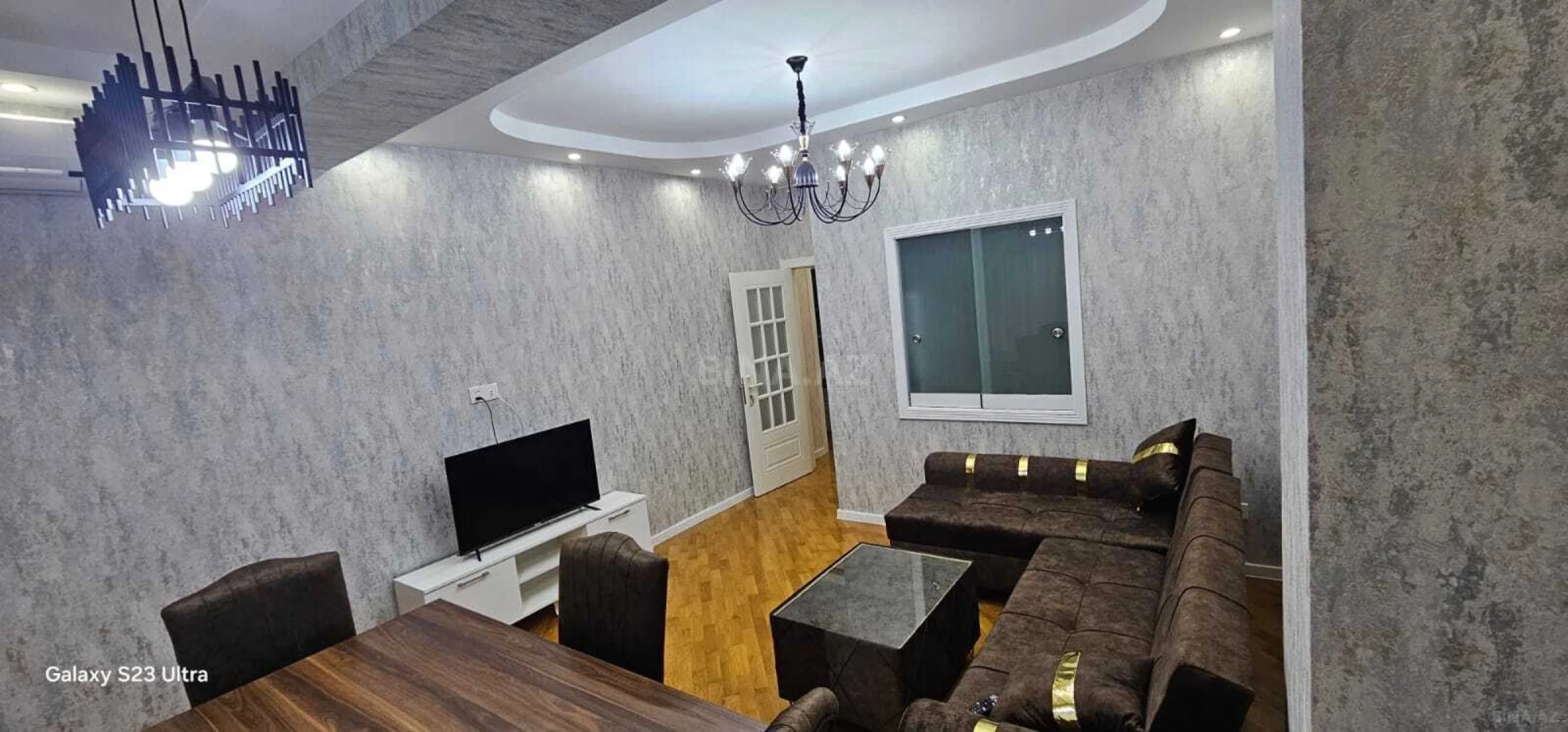 Satılır 2 otaqlı mənzil 72 m²