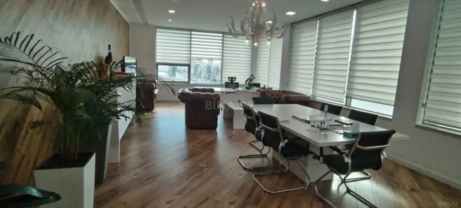 Kirayə verilir 4 otaqlı ofis 300 m²