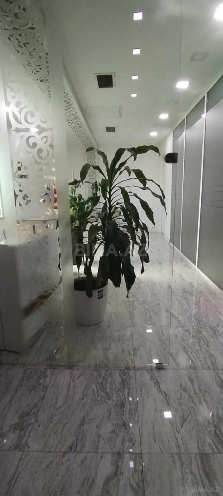 Kirayə verilir 4 otaqlı ofis 300 m²