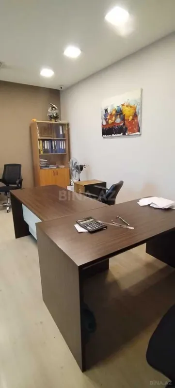 Kirayə verilir 4 otaqlı ofis 300 m²