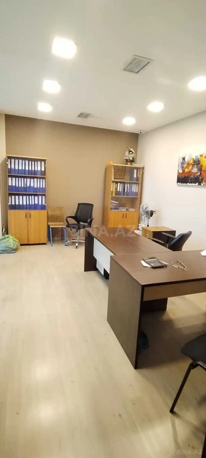 Kirayə verilir 4 otaqlı ofis 300 m²