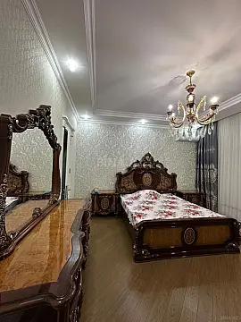 Kirayə verilir 3 otaqlı mənzil 150 m²