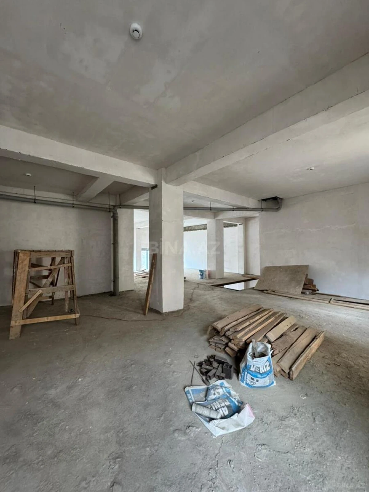 Kirayə verilir obyekt 380 m²