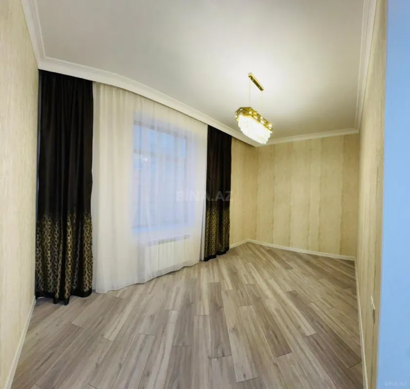 Satılır 6 otaqlı həyət evi 230 m²