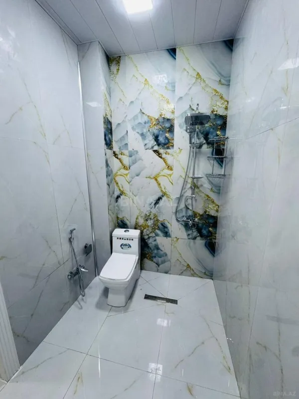 Satılır 6 otaqlı həyət evi 230 m²