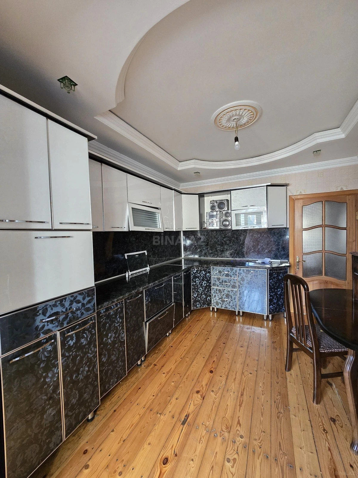 Satılır 2 otaqlı mənzil 55 m²