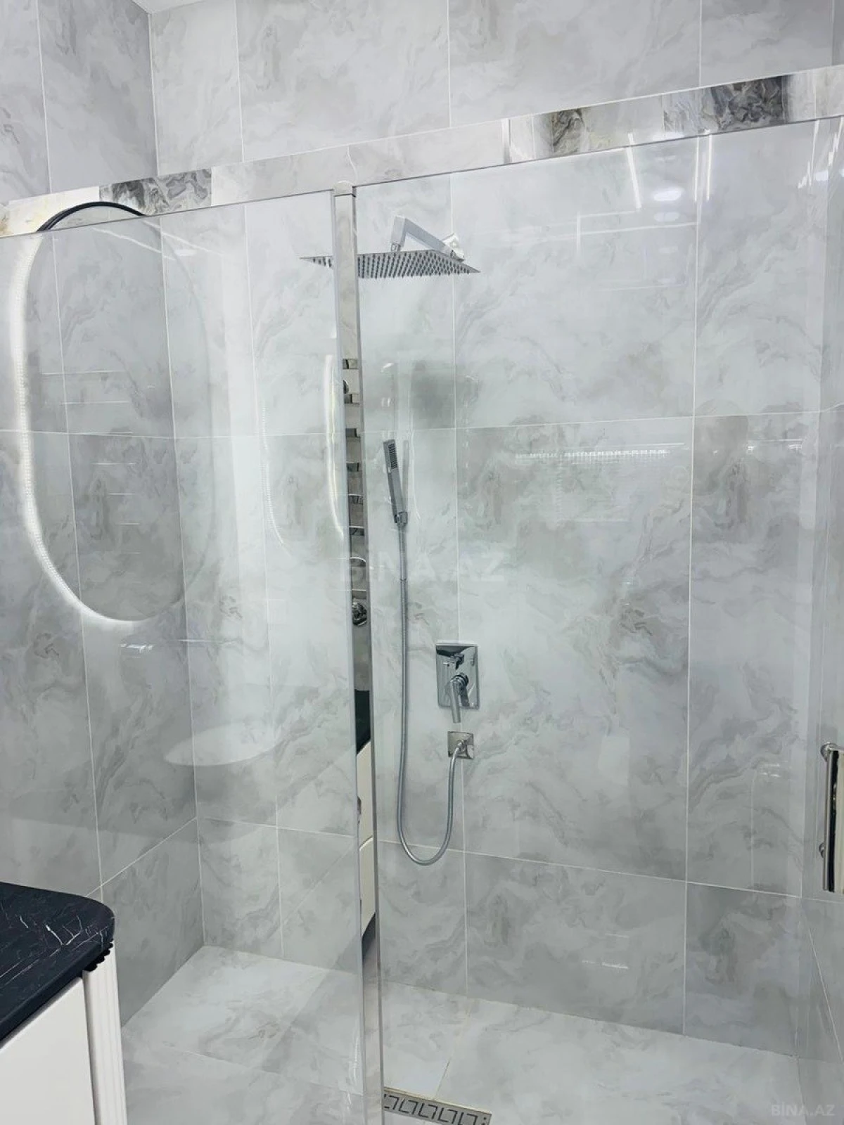 Kirayə verilir 2 otaqlı mənzil 65 m²