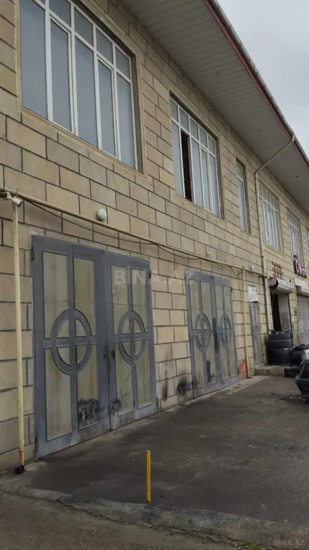 Satılır obyekt 800 m²