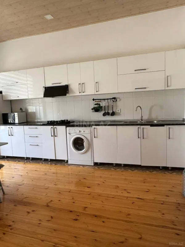 Satılır 7 otaqlı həyət evi 250 m²