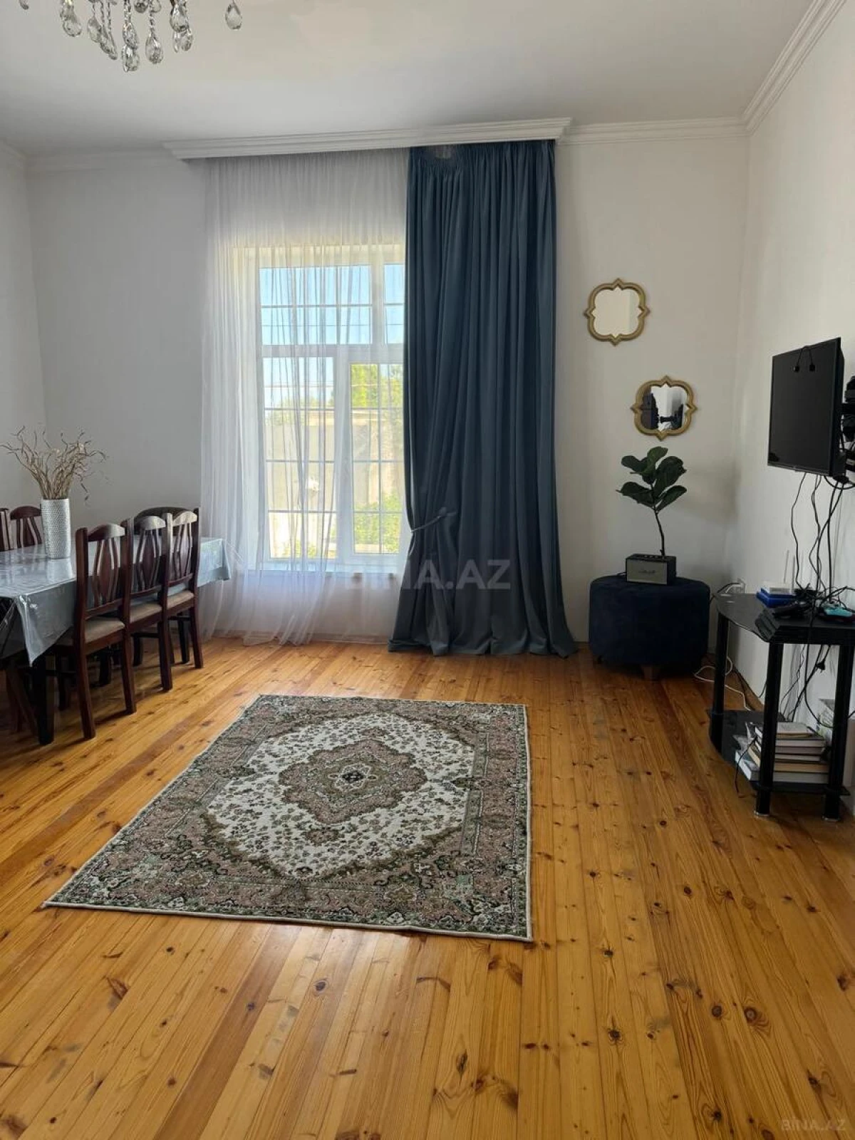 Satılır 7 otaqlı həyət evi 250 m²