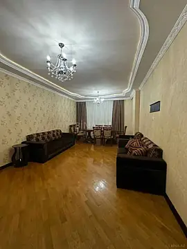 Satılır 3 otaqlı mənzil 130 m²