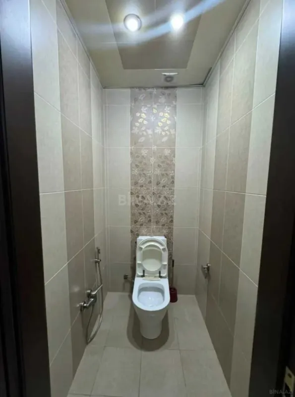 Satılır 3 otaqlı mənzil 130 m²