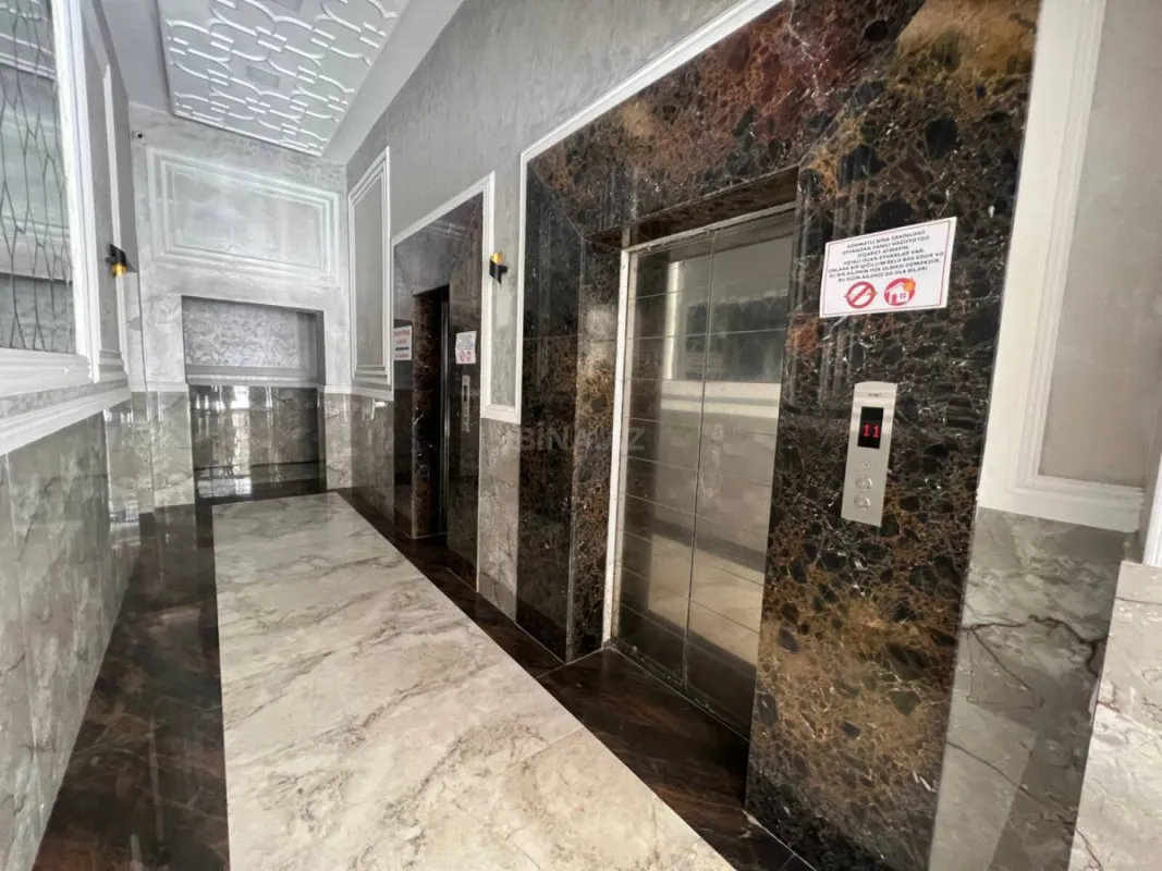 Satılır 4 otaqlı mənzil 258 m²