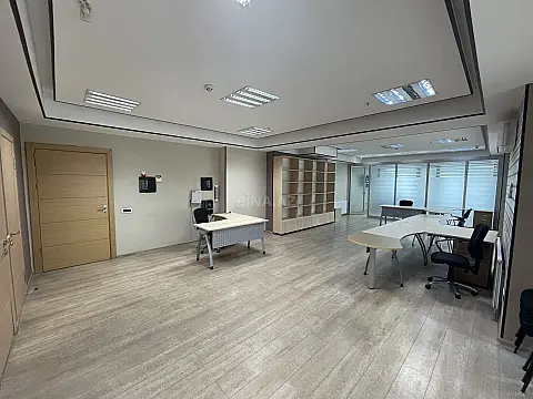 Kirayə verilir 2 otaqlı ofis 95 m²