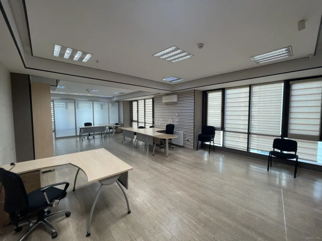 Kirayə verilir 2 otaqlı ofis 95 m²