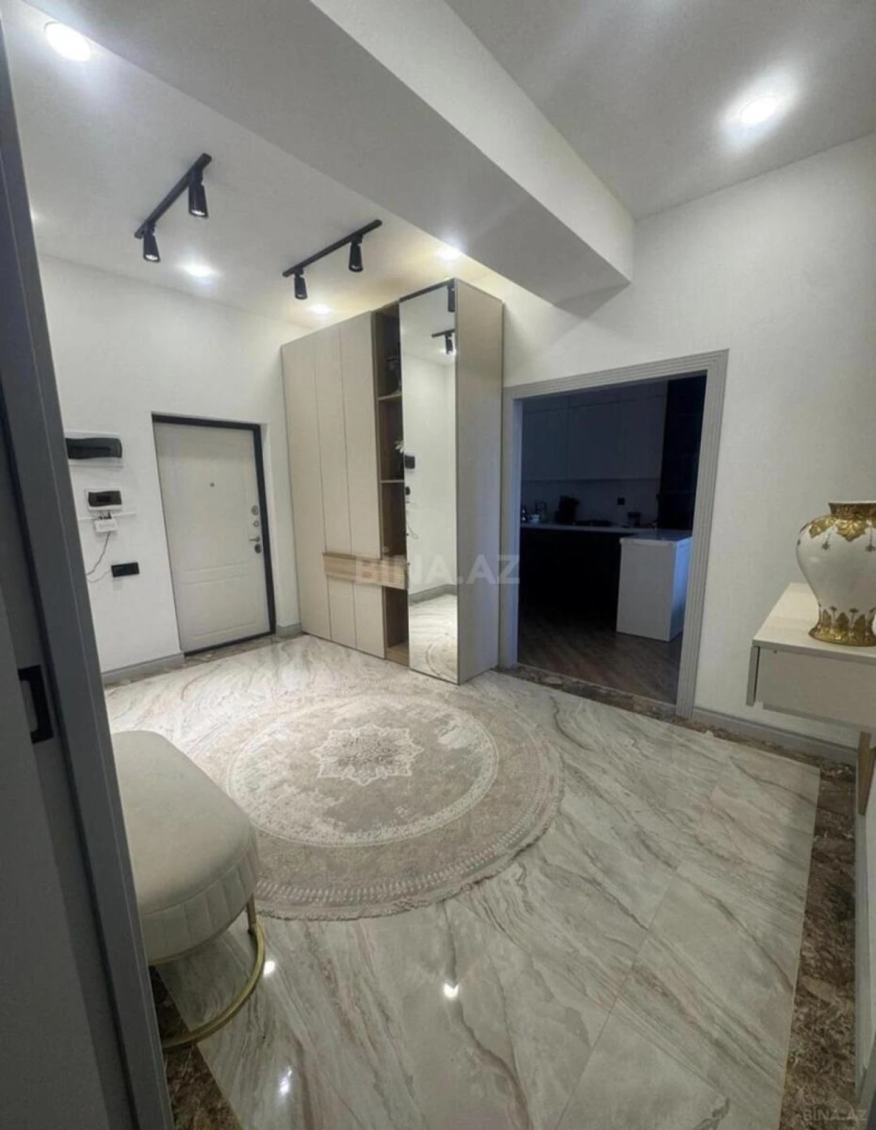 Satılır 3 otaqlı mənzil 90 m²