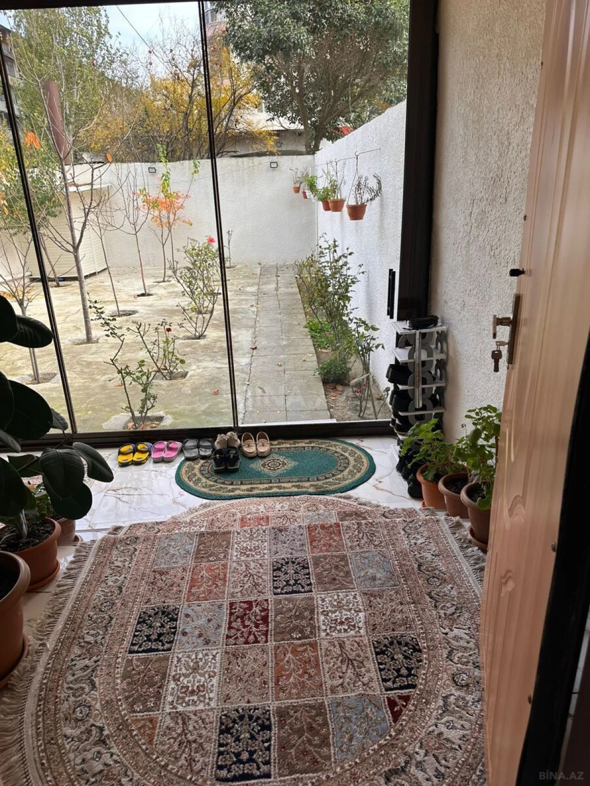 Satılır 3 otaqlı mənzil 120 m²